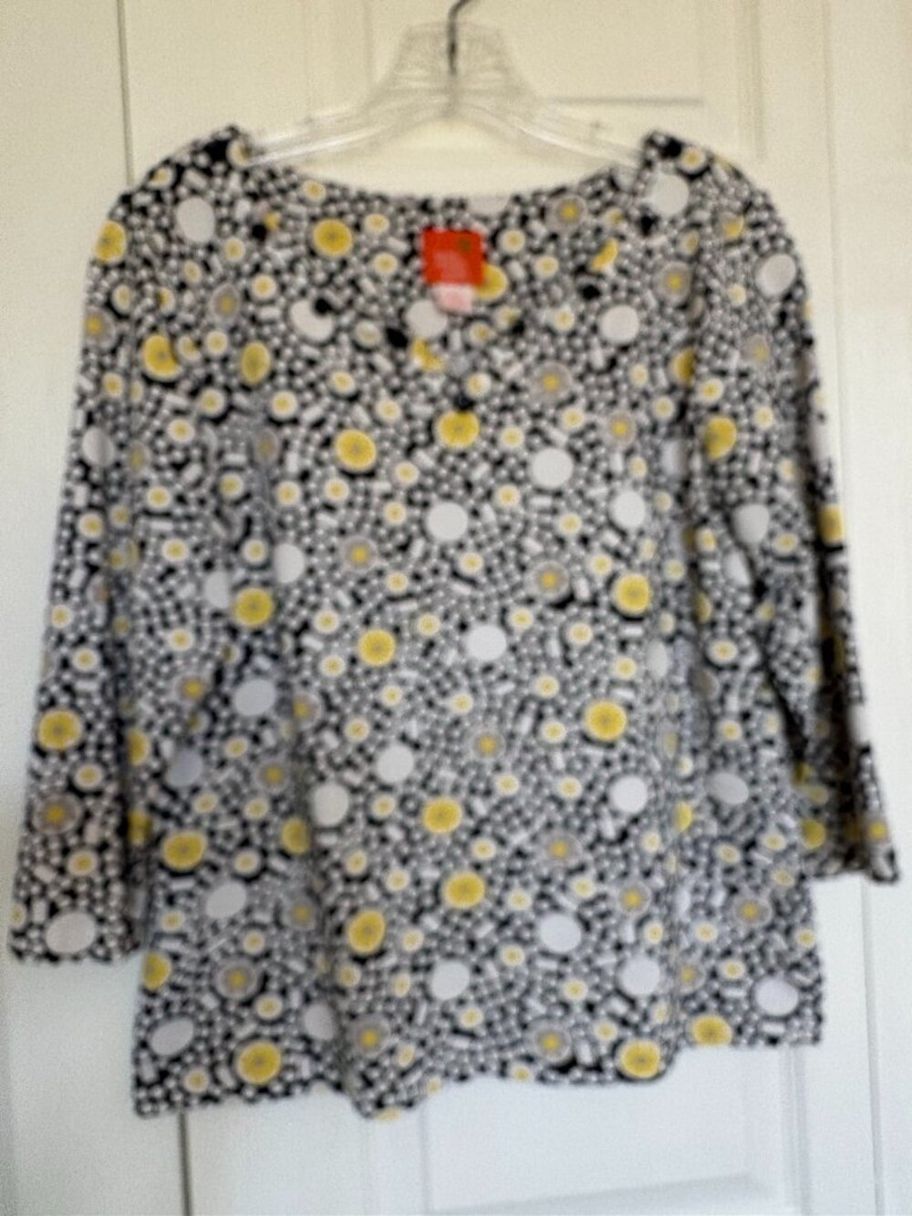 Hearts of Palm Petite Black Yellow Retro Floral Beaded Notch Neck Top - Size PM